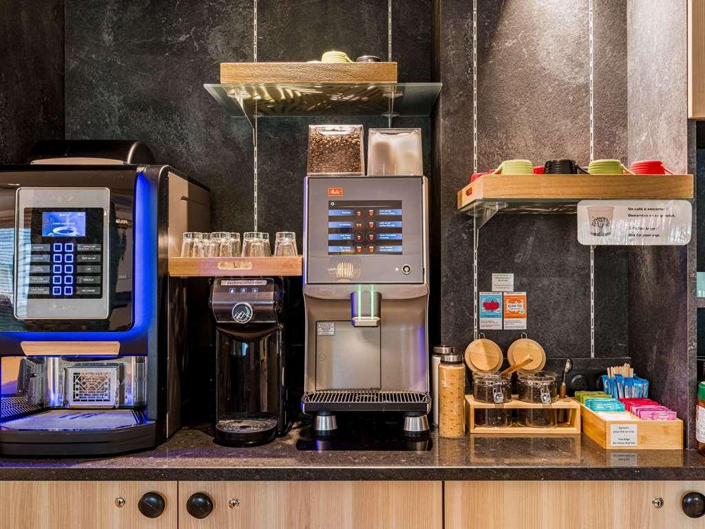 Ibis Styles Annecy Centre Gare Hotell Restaurant bilde