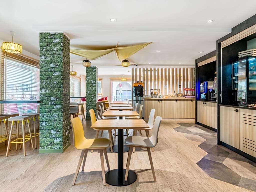 Ibis Styles Annecy Centre Gare Hotell Restaurant bilde