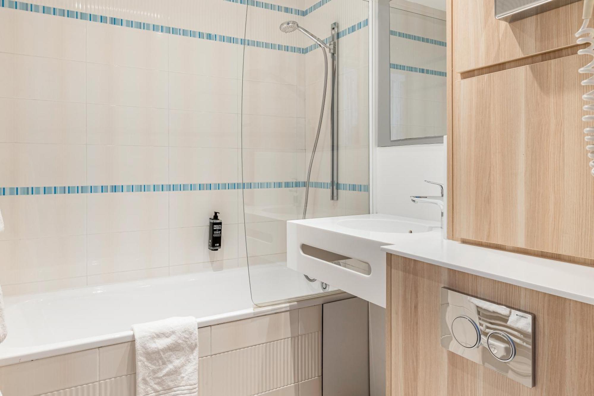 Ibis Styles Annecy Centre Gare Hotell Eksteriør bilde